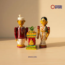 big size Married Couple with Tulasi Kota Set – 2 Color Variations| 12 inches | Perfect for wedding gift! | Kondapalli  Bommalu - Product Image