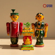 big size Married Couple with Tulasi Kota Set – 2 Color Variations| 12 inches | Perfect for wedding gift! | Kondapalli  Bommalu - Product Image